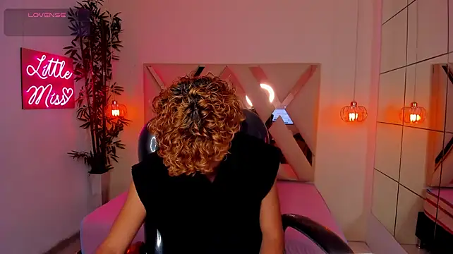 הופעת וובקאם של Anyelo_Twink