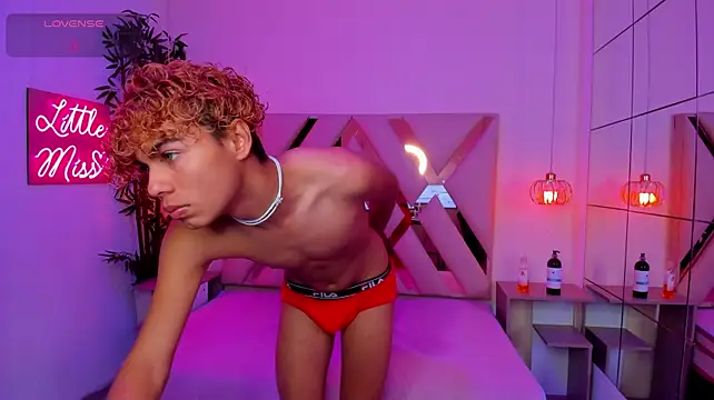 Anyelo_Twink webkamerás műsora