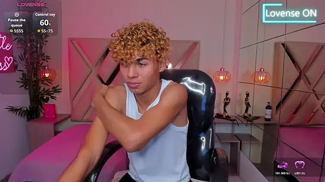 Anyelo_Twink 网络视讯表演