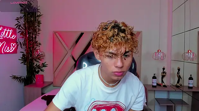 Webkamerová show Anyelo_Twink