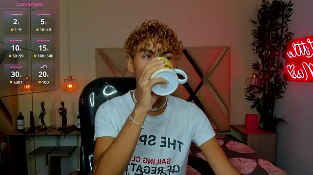 Anyelo_Twink Webcamshow