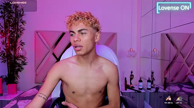 Anyelo_Twink Live XXX-Chat