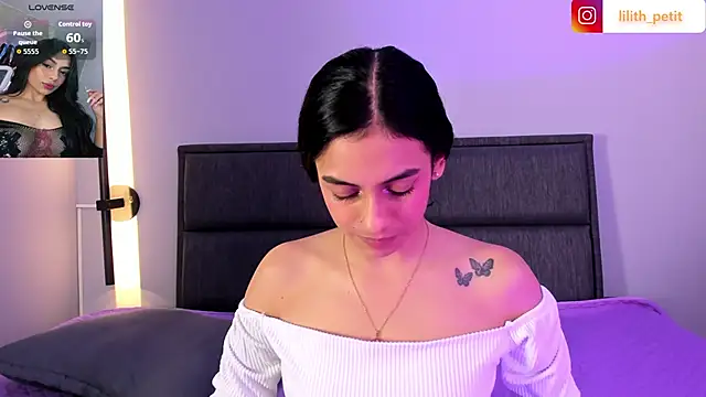 lilith_petit_'s Live XXX Chat