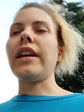 Webkamerová show MochiNy4n