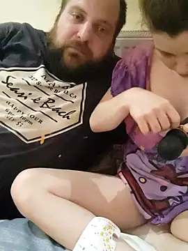 הופעת וובקאם של MochiNy4n