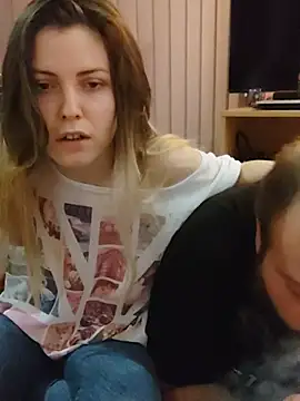 MochiNy4n webkamerás műsora