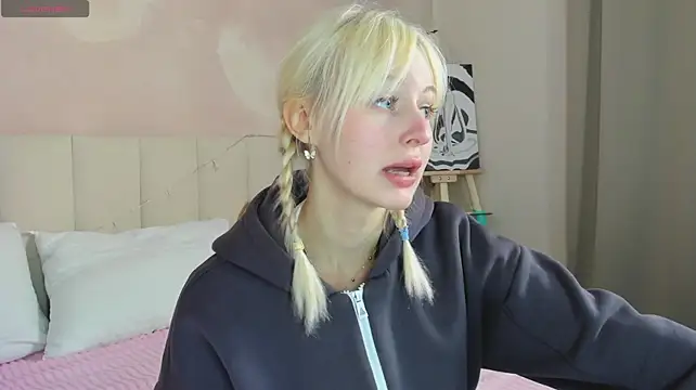 AdeleSilvy – Live XXX-chat