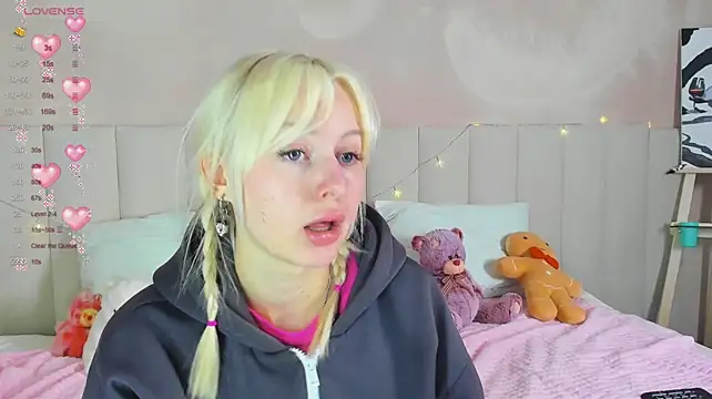 AdeleSilvy Chat XXX in diretta