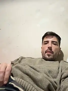 Show modela Elcomandantebsas na web-kameri