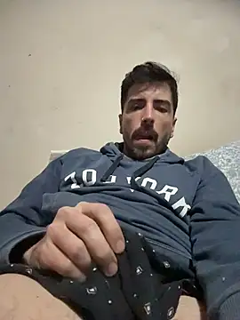 Elcomandantebsas Adlı Modelin Web Kamerası Şovu