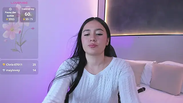 Chat +18 de mia_slora ao vivo