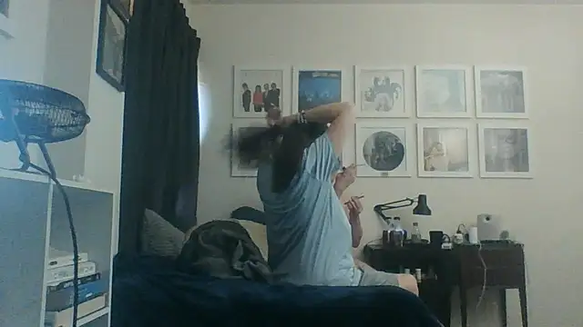 הופעת וובקאם של 2flimsy