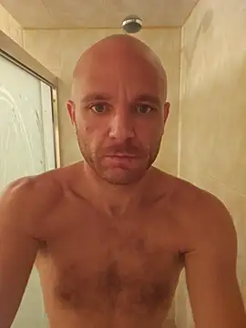 FrankieFuckMeXX webcam show
