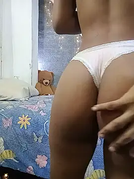 Xxxcerezita14_N Webcam-Show