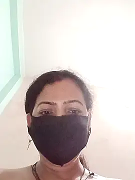 sexyqueen558 Adlı Modelin Web Kamerası Şovu