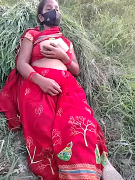 Pokazy przed kamerką – Village_Couples77