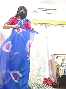 Priyaji7575's Live XXX Chat