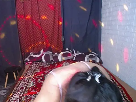 BriannaCruz24 webkamerás műsora