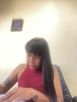 BriannaCruz24 Show in webcam