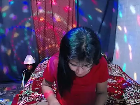 BriannaCruz24 现场性爱视讯表演