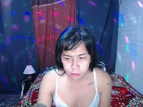 BriannaCruz24 Show in webcam