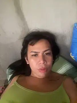 Show modela BriannaCruz24 na web-kameri