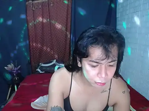 BriannaCruz24 Pertunjukan Webcam