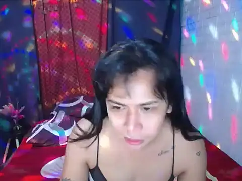 BriannaCruz24のウェブカメラショー