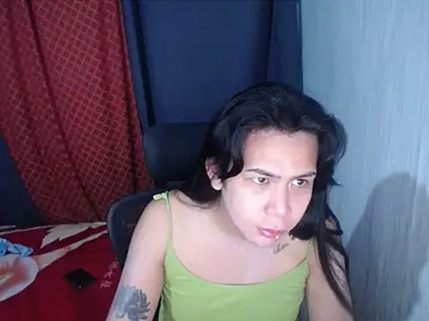 BriannaCruz24のウェブカメラショー