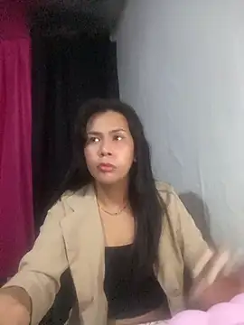 BriannaCruz24's Webcam Show