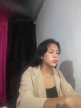BriannaCruz24 Pertunjukan Webcam