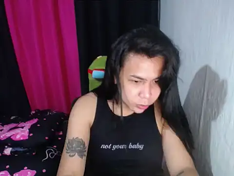 BriannaCruz24のウェブカメラショー
