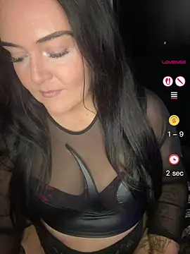 Miss_CurvesXXX webcam show