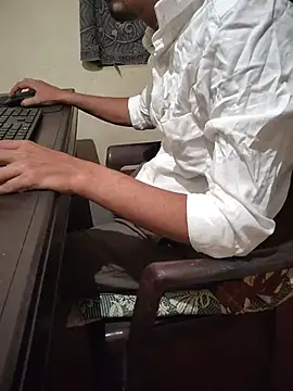 monstrous_bull Webcam-Show