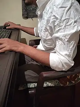 monstrous_bull Webcamshow