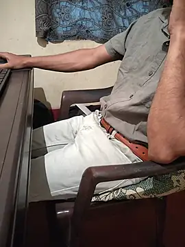 monstrous_bull ওয়েবক্যাম শো