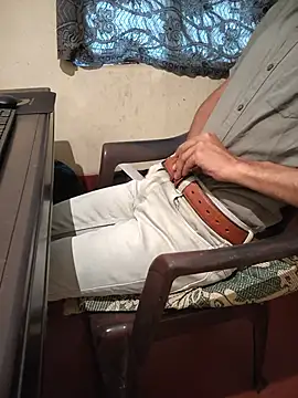 monstrous_bull Webcam Show