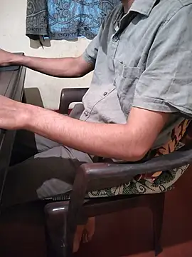 monstrous_bull webcam show