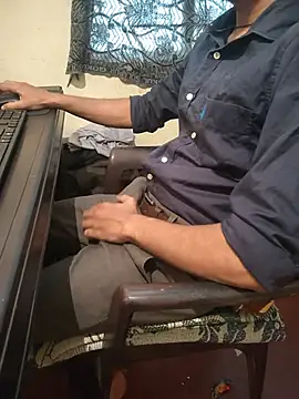 monstrous_bull's Webcam Show
