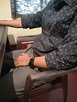 monstrous_bull's Webcam Show