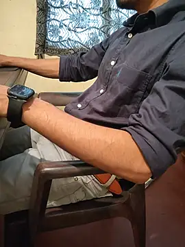 monstrous_bull 网络视讯表演