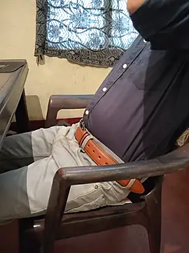 monstrous_bull Webcam-Show