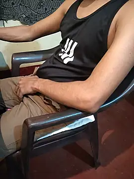 monstrous_bull Pertunjukan Webcam