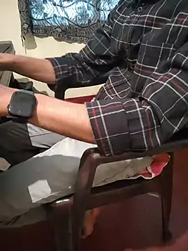 monstrous_bull Webcam show