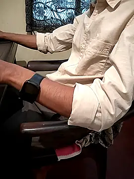 monstrous_bull Webcam show