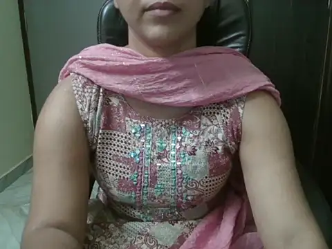 Adaa7's Live XXX Chat