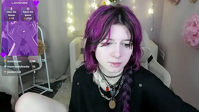 Ashley_Veil Adlı Modelin Canlı XXX Sohbeti