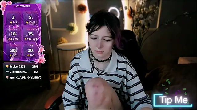 Ashley_Veil Pertunjukan Webcam