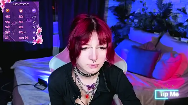 Pokazy przed kamerką – Ashley_Veil