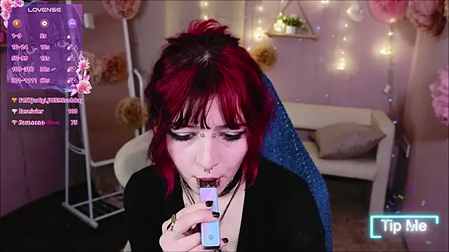 Ashley_Veiln Webbikameraesitys